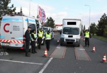 Policie si koncem týdne posvítila na nákladní auta