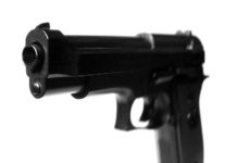 Pokusila se vyloupit obchod s plastovou pistolí