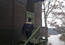 Zabydlel se v cizí chatě