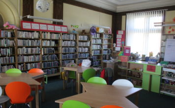 Literární soutěž Příbram Hanuše Jelínka slaví 30 let, mladí autoři mají čas do konce dubna