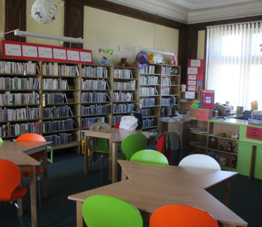 Literární soutěž Příbram Hanuše Jelínka slaví 30 let, mladí autoři mají čas do konce dubna