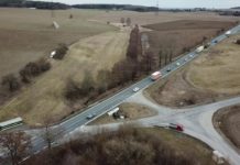 Policejní drony kontrolují řidiče i chatové oblasti