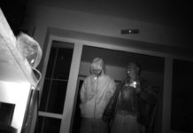 Foto a video: Policie pátrá po lupičích z hotelu Mana v Líchovech