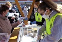 Město poděkuje složkám v první linii vstupenkami