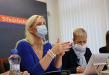„Kapacity máme, chybí nám vakcíny,“ říká středočeská hejtmanka