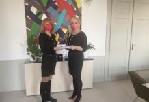 Petice proti sloučení gymnázií dorazila k hejtmance