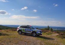 Lidé v Brdech nejčastěji porušují zákaz vjezdu či parkování