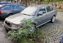 Novák a pak nic. Přes velké problémy přehlížíme malé