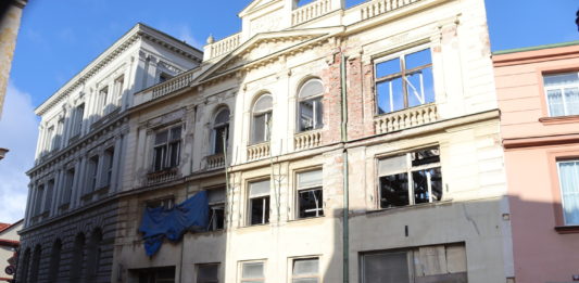 Příbram dál vymáhá stovky tisíc za objížďku po zřícení budovy v Hailově ulici