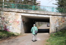 Opravy mostů ve Školní ulici omezí dopravu