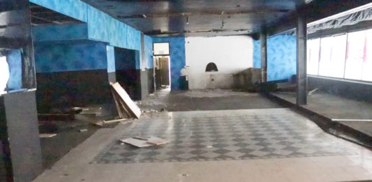 Snack bar v příbramském bazénu má po letech hledání alespoň částečného nájemce