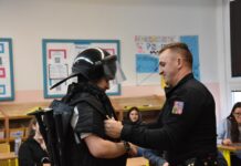 Příbramská věznice cíleně láká mladé absolventy středních škol do svých řad