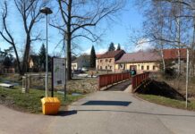 Město tento týden uzavře lávku u Čekalíkovského rybníku