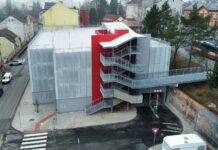 Příbram dál vede spor s Metrostavem o cenu parkovacího domu