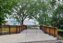 Dvě ze tří přestavovaných lávek jsou už v provozu