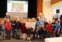 Fotogalerie: Děti ze ZŠ Jiráskovy sady uspěly ve výtvarné soutěži „Hasiči, jak je vidím já“