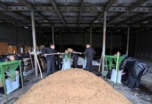 Vězni z Příbrami a Vinařic pomáhali s ochranou proti velké vodě