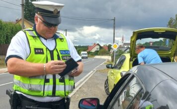 Čtvrtina řidičů při kontrole na Příbramsku neobstála. Policie o prázdninách zpřísní dohled na silnicích