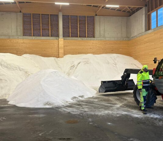 Nový úsek dálnice D4 se chystá na první zimu: šest sypačů, tisíce tun soli a nonstop dohled