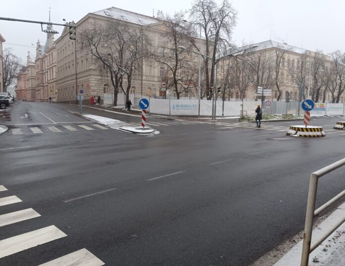 Jiráskovy sady křižovatka