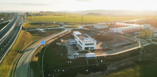 Mikrovlny na dálnici D4. Opravy výtluků zvládnou za pár desítek minut