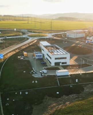 Mikrovlny na dálnici D4. Opravy výtluků zvládnou za pár desítek minut