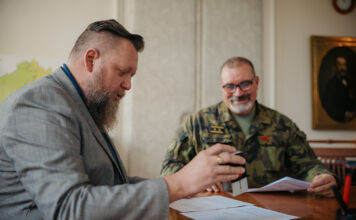 Armáda rozšíří spolupráci s Příbramí. Město podepsalo memorandum podporující vojáky z jinecké posádky