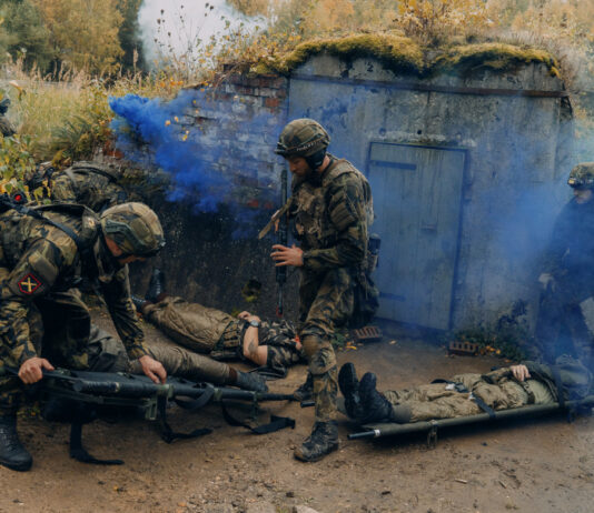 Vojenské zdravotníky v Jincích prověřil drsný nonstop výcvik ROLE 1