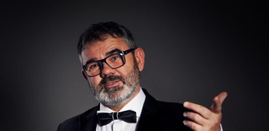 Arnošt Frauenberg přiveze do Příbrami nový stand-up „Protože můžu“