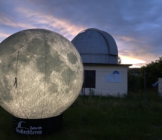 Vzhůru na Měsíc: Příbram zažije obří model Měsíce i setkání se světovým astrofotografem