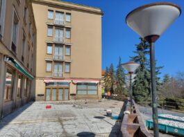 Terasa kulturního domu v Příbrami prochází opravou, hotovo má být na přelomu května a června