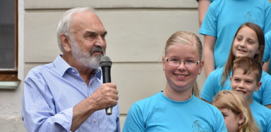 Zdeněk Svěrák slaví devadesátiny, stopu zanechal i na Příbramsku