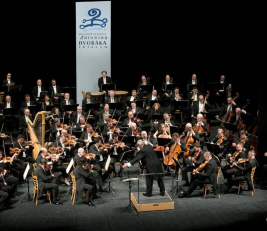 Hudební festival Antonína Dvořáka zahájí britská hvězda, Příbram naladí anglickou notu