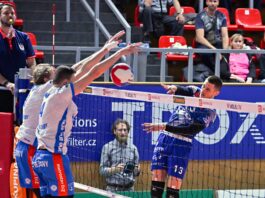 Příbram zvládla pětisetovou bitvu, Odolku udolala v tie-breaku