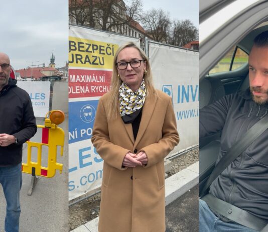 Opozice kritizuje kolony kvůli Jiráskovým sadům: práce měly běžet i o víkendech