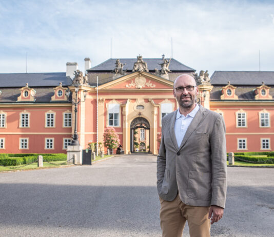 Dobříšský zámek získá krajskou podporu. Peníze pomohou s opravou střechy