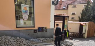 Opravy chodníků v centru Příbrami začaly, hotovo má být do konce května