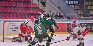 Příbramští hokejisté končí v semifinále, doma padli vysoko s Prostějovem