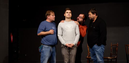 Divadlo Hogo Fogo v Drážkově už prodává podzimní program. Dorazí Čenský, Kraus i vánoční Ginevra