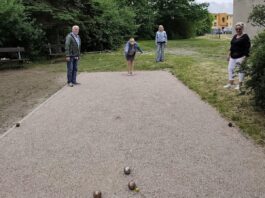 Senioři v Příbrami mají nové hřiště na pétanque
