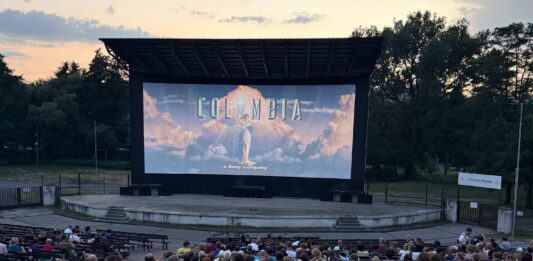 Letní kino v Příbrami přilákalo téměř 2700 diváků. Největší zájem byl o Mimoně