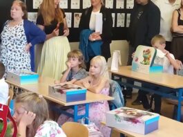 Prvňáci poprvé usedli do lavic. V Příbrami začal nový školní rok