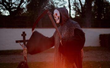 Zámek Dobříš ovládnou strašidla a čerti. Halloween nabídne i ohnivou show