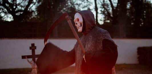 Zámek Dobříš ovládnou strašidla a čerti. Halloween nabídne i ohnivou show
