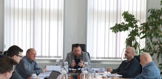Měli by ředitelé městských organizací pravidelně obhajovat své funkce? Končící starosta není proti