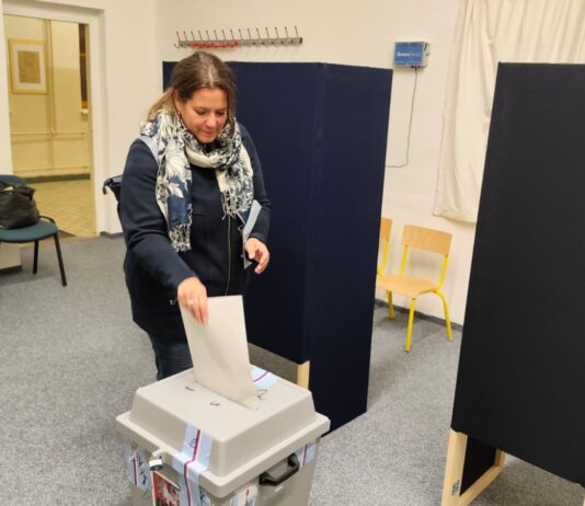 Příbram volila na plichtu. Rozhodující slovo může mít jediný zastupitel